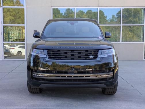 2025 Land Rover Range Rover P530 SE 7 Seat