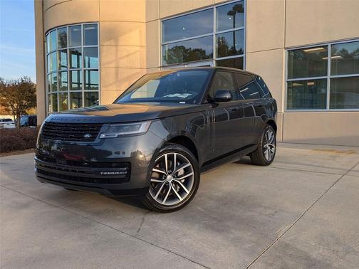 2025 Land Rover Range Rover P550e SE
