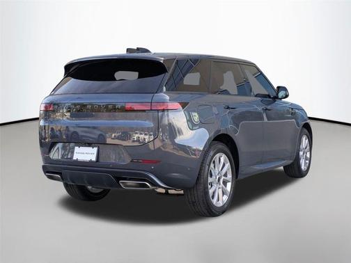 2026 Land Rover Range Rover Sport SE