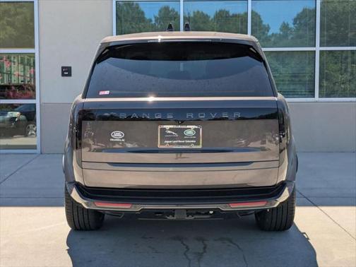 2025 Land Rover Range Rover P400 SE