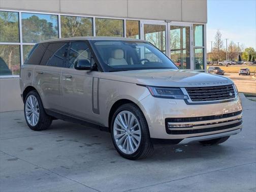 2025 Land Rover Range Rover P530 SE