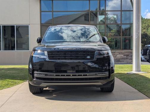 2025 Land Rover Range Rover P530 SE