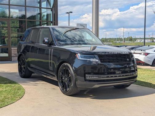 2025 Land Rover Range Rover P530 SE