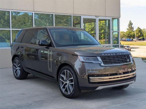 2025 Land Rover Range Rover P550e SE