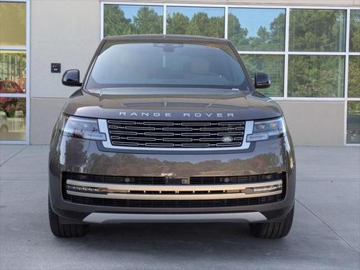 2025 Land Rover Range Rover P550e SE