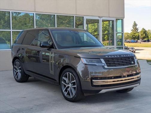 2025 Land Rover Range Rover P550e SE