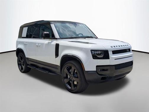 Fuji White 2026 Land Rover Defender P300 S