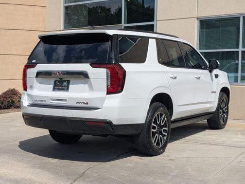 2023 GMC Yukon 4WD AT4