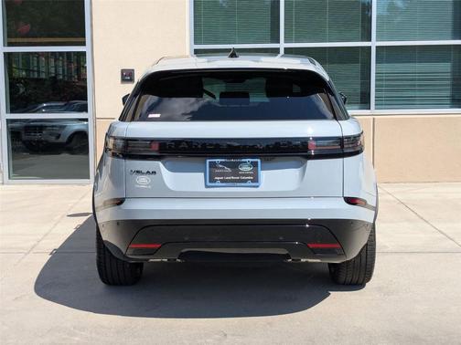 2026 Land Rover Range Rover Velar P250 SE R-Dynamic