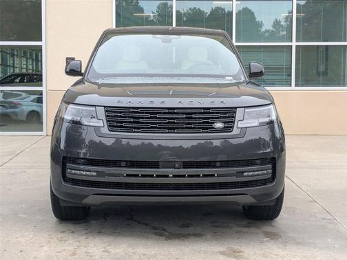 2025 Land Rover Range Rover P530 SE
