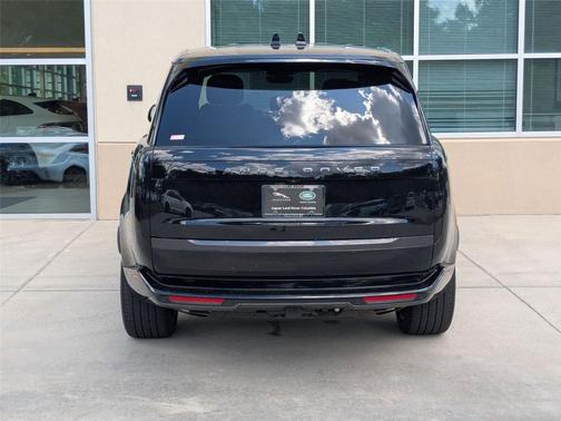 2025 Land Rover Range Rover P400 SE 7 Seat