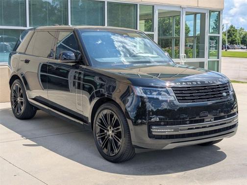 2025 Land Rover Range Rover P400 SE 7 Seat