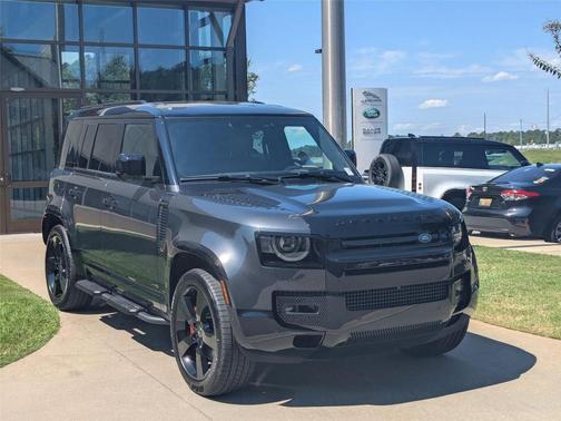 2025 Land Rover Defender 110 P400 X