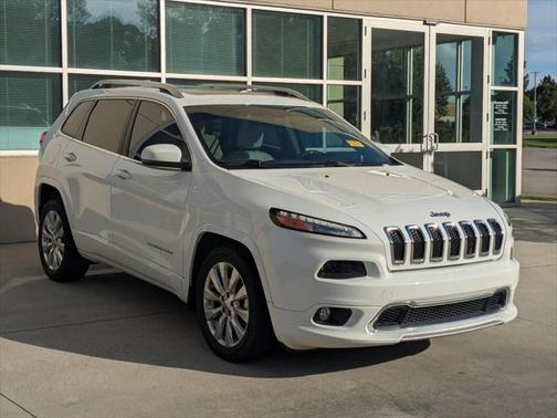 2017 Jeep Cherokee Overland