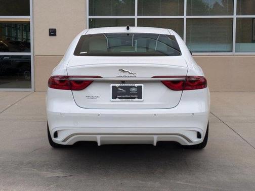 2024 Jaguar XF R-Dynamic SE P250 RWD Automatic
