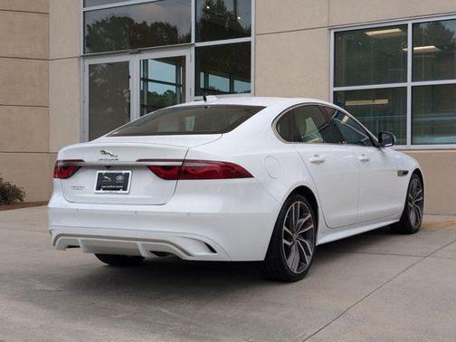2024 Jaguar XF R-Dynamic SE P250 RWD Automatic