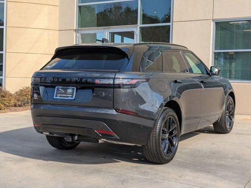 2026 Land Rover Range Rover Velar P250 SE R-Dynamic