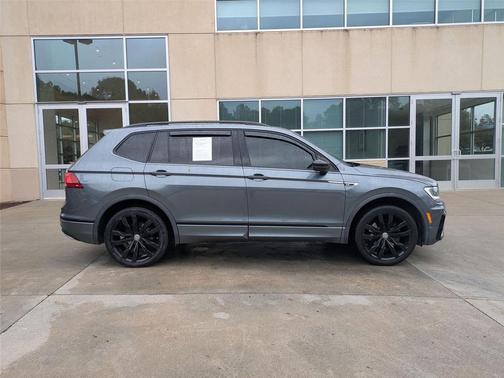2020 Volkswagen Tiguan 2.0T SE R-Line Black