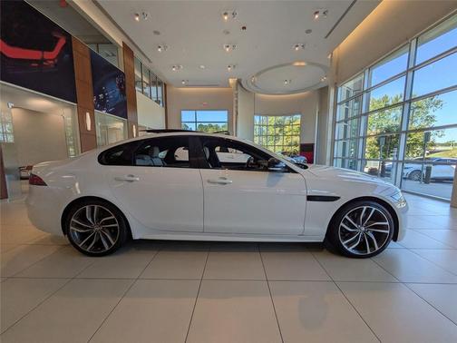 2024 Jaguar XF R-Dynamic SE P250 RWD Automatic