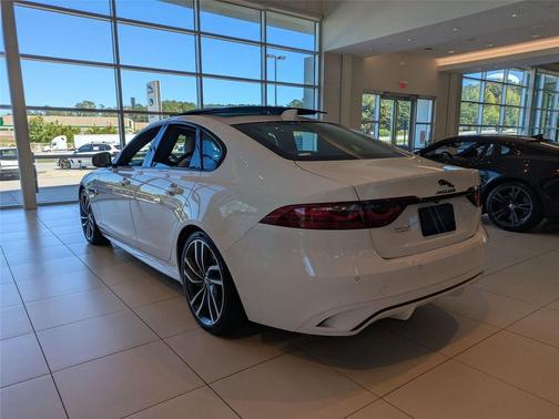 2024 Jaguar XF R-Dynamic SE P250 RWD Automatic