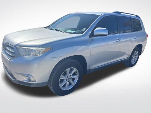 2013 Toyota Highlander SE