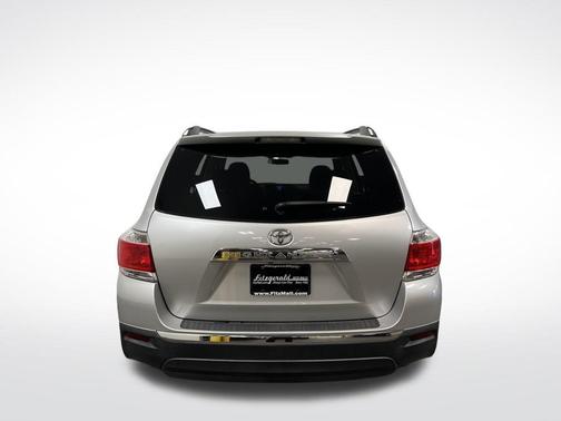 2013 Toyota Highlander SE