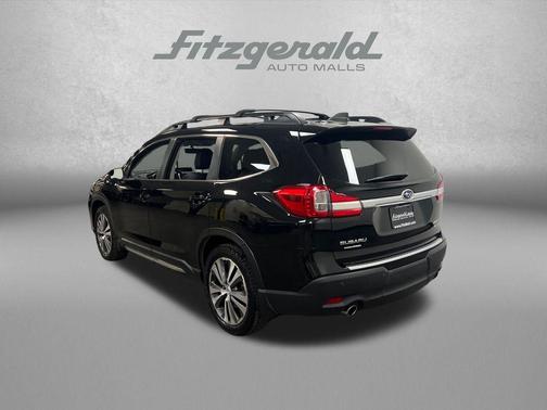 Crystal Black Silica 2022 Subaru Ascent Limited 8-Passenger