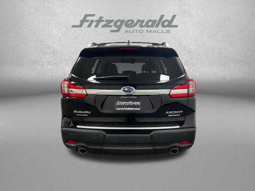 Crystal Black Silica 2022 Subaru Ascent Limited 8-Passenger