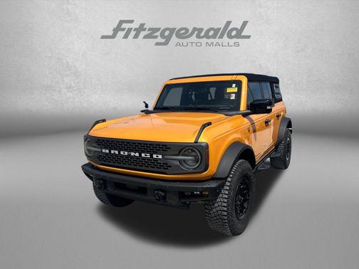 Cyber Orange Metallic Tricoat 2021 Ford Bronco Badlands