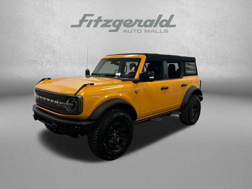 Cyber Orange Metallic Tricoat 2021 Ford Bronco Badlands