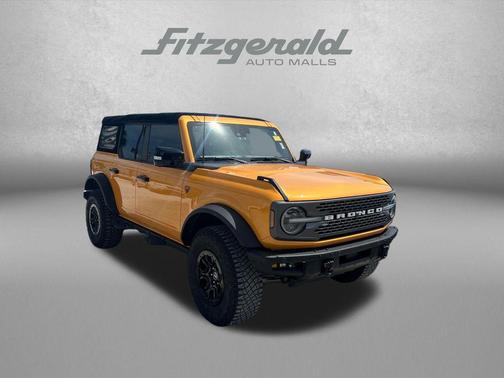 Cyber Orange Metallic Tricoat 2021 Ford Bronco Badlands