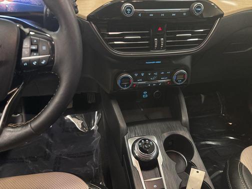 2021 Ford Escape Titanium