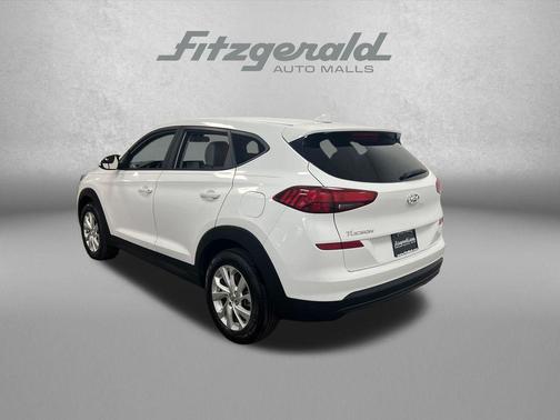 Dazzling White 2019 Hyundai TUCSON SE