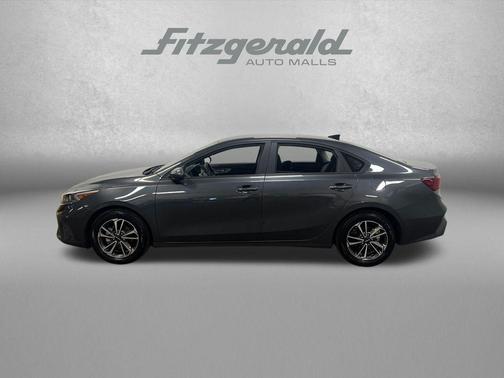 Gravity Gray 2024 Kia Forte LXS