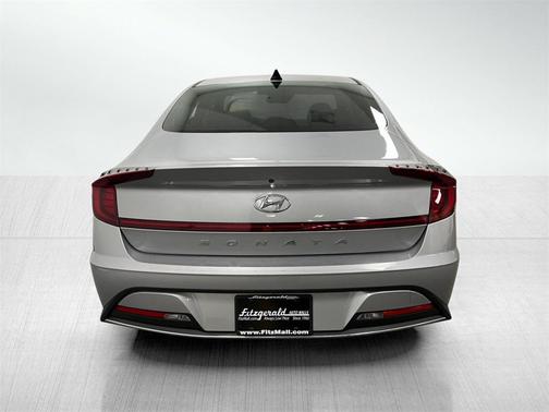 2023 Hyundai SONATA SE