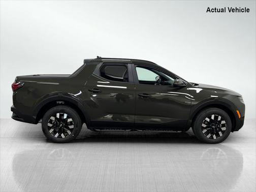 2025 Hyundai SANTA CRUZ SEL Activity