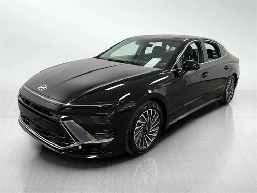 2024 Hyundai SONATA Hybrid Limited