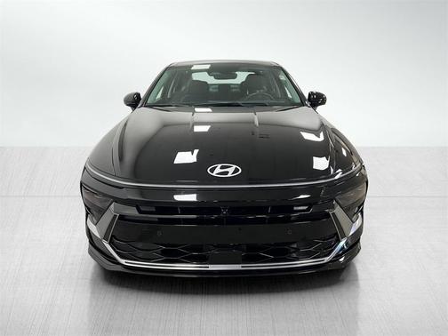 2024 Hyundai SONATA Hybrid Limited