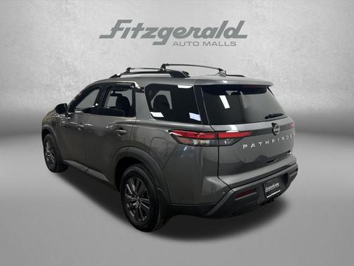 2022 Nissan Pathfinder SV 4WD