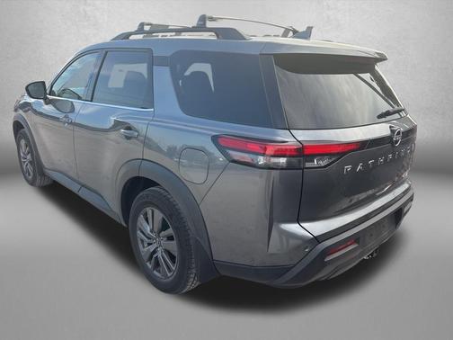 2022 Nissan Pathfinder SV 4WD