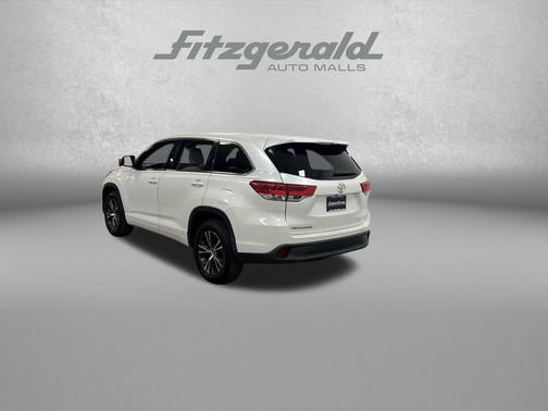 Blizzard Pearl 2018 Toyota Highlander LE
