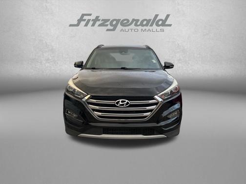 Black Noir Pearl 2017 Hyundai TUCSON Limited