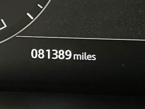 Yulong White Metallic 2018 Land Rover Range Rover 5.0L Supercharged
