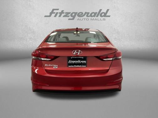 2018 Hyundai ELANTRA SE