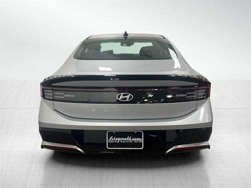 2026 Hyundai SONATA SEL