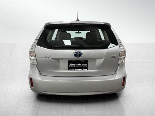 2013 Toyota Prius v Five