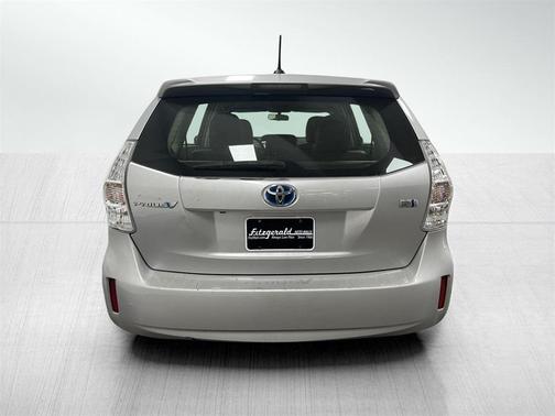 2013 Toyota Prius v Five
