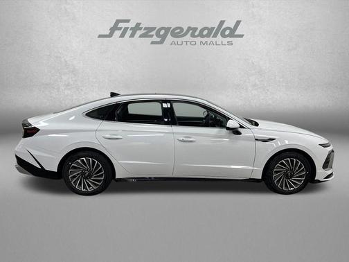 2026 Hyundai SONATA Hybrid SE