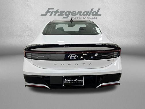 2026 Hyundai SONATA Hybrid SE