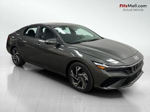 2025 Hyundai ELANTRA SEL